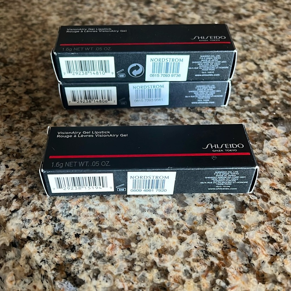 NIB Shiseido VisionAiry Gel Lipstick